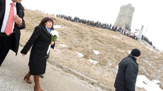 На този връх на тази дата година след година се