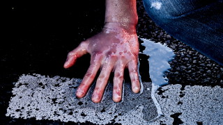 Климатичните активисти заявиха в сряда че са отрязали върха на