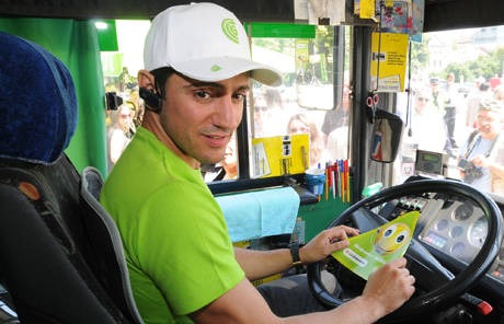 Арабаджиев и Дончев подкараха автобуси в кампания на Globul