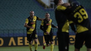 Ботев Пд 0 1 Дунав 20′ Афонсо опита да