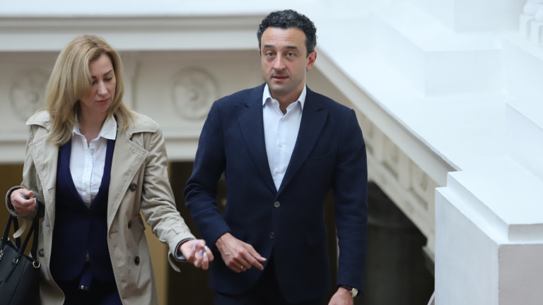 Лорер призна за "търкания" в листите на ПП/ДБ