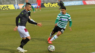 Желани от Левски се дърпат за нов договор с Берое