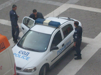 Шуменските полицаи задържаха 19-годишен сводник