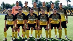 Миньор Перник взе дербито с Марек във Втора лига
