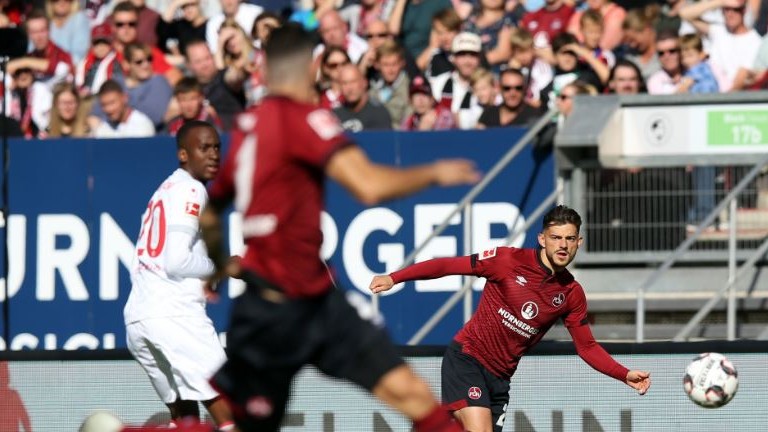 Нюрнберг забрави за унижението от Дортмунд с разгром, край на мъките за Шалке 04