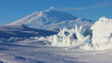 Връх Еребус - вулканът, който бълва злато на Антарктида ( и който води  до смъртта на 257 души)