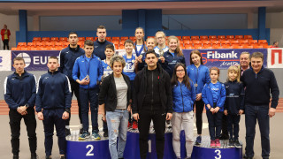 Радостин Василев награди призьорите в лекоатлетическия турнир за деца “Академик”