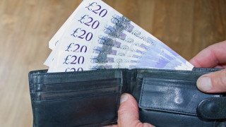 Заплатите във Великобритания се увеличават с най бързи темпове за последните