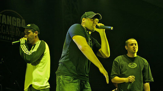 Ъпсурт се заканват да изпеят "Кен Лий" на фестивала в Ловеч