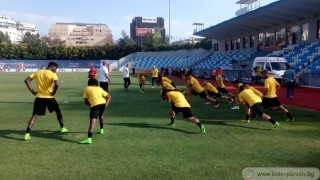 Определиха съдийската бригада за Бейтар - Ботев