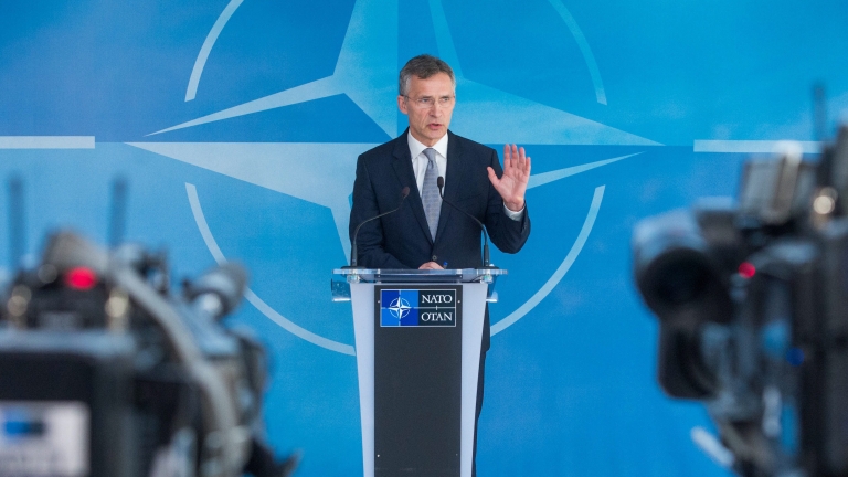 НАТО: Не искаме военна конфронтация и нова студена война с Русия