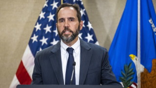 Бившият президент на САЩ Доналд Тръмп е изправен пред 37