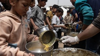 Палестинската групировка Хамас е отхвърлила израелското предложение за шестседмично прекратяване