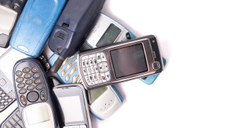 От рудника до рециклирането: Пътят на смартфона