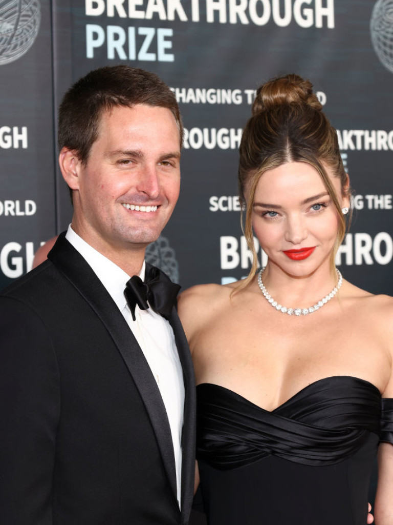 Миранда Кер със брачна половинка си Ивън Спигъл