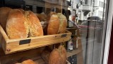 Зърнарите на загуба, но няма да пипат цената на хляба