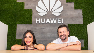 Втори пореден уикенд с инициатива на ЗОРА и HUAWEI за безплатно поставяне на протектори на смартфони и смартчасовници от всички марки 