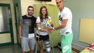 Футболистите на ЦСКА дариха средства за лечението на Маринела Панайотова