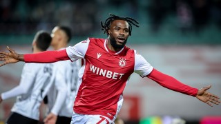 Нпадателят на ЦСКА Годуин Коялипу продължава да пише история с