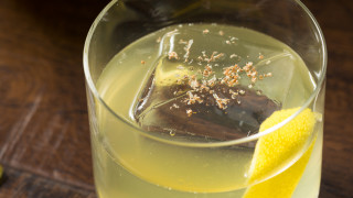 Clarified Milk Punch е една от напитките които може да