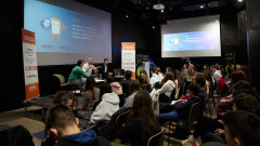 Младежи и киберексперти дискутираха по темата „Поведението ни в Мрежата: Smart или Cool?“