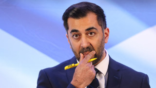 Хумза Юсаф обмисля да напусне поста първи министър премиер на