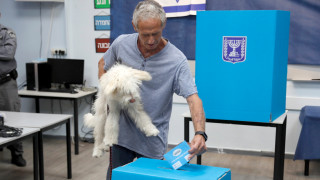 Премиерът на Израел Бенямин Нетаняху се бори за политическото си