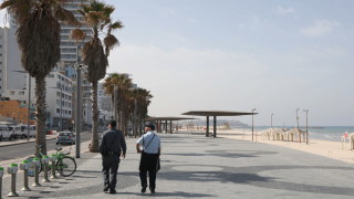 Министърът на правосъдието Ави Нисенкорн обяви в неделя че няколко