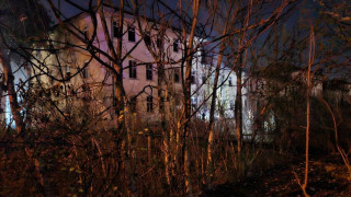 Пожар е избухнал в един от корпусите на старото военно