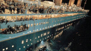 Исторически круиз пресъздава пътя на "Титаник"