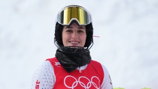 Представителката на България при жените в алпийските ски Ева