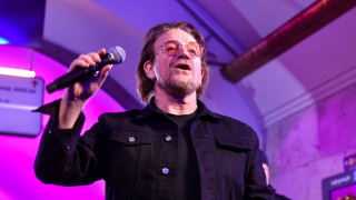 Ирландската рокзвезда и фронтмен на U2 изненадващо се появи на