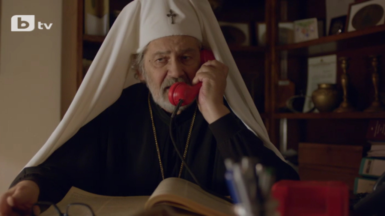 Стефан Данаилов в ролята на Патриарха в „Столичани в повече”