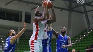 Лукойл Академик допусна трета загуба в турнира за Купата на