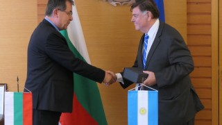 Аржентина проявява интерес към закупуване на българското розово масло за