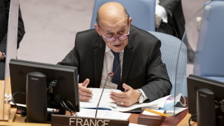 Френският външен министър Жан Ив льо Дриан заяви в събота че