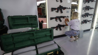 Бившият заместник министър на транспорта на Руската федерация Алан Лушников купи