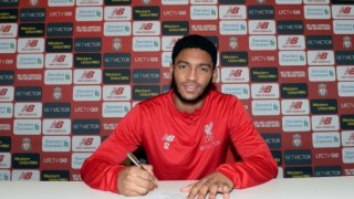 Защитникът на Ливърпул Джо Гомес подписа нов договор с клуба