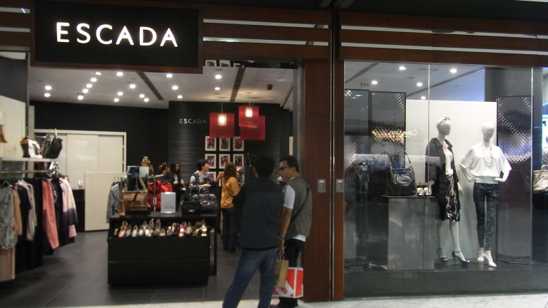 Българска компания ще шие за германския моден гигант Escada