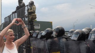 Възпрепятствани от разкъсани отношения с Европа ограничени лостове и съмнения относно предаността