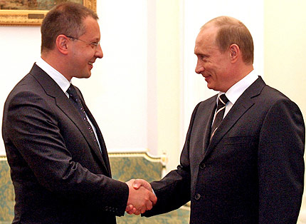 Станишев кани Путин за 130-годишнината от Освобождението