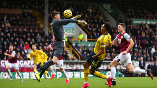 Арсенал записа четвъртото си поредно равенство в английската Висша лига