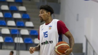 Двама американски баскетболисти подсилиха Рилски спортист Става дума за Джейлън Дженкинс