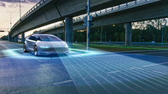 Автономното роботакси Cybercab на Tesla може да дебютира още този месец