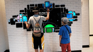 В магазина 837 на Samsung в Ню Йорк може да