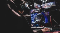 27-инчовият 4k монитор за игри на Sony е добър, но не и за 1800 лева добър 