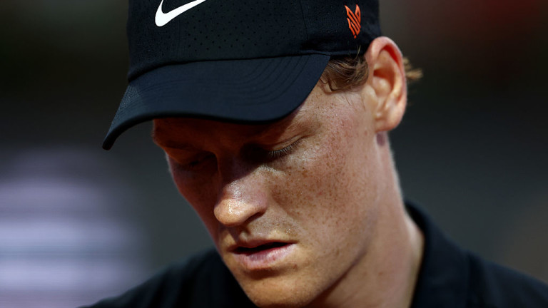 Яник Синер се завърна на корта с комфортна победа