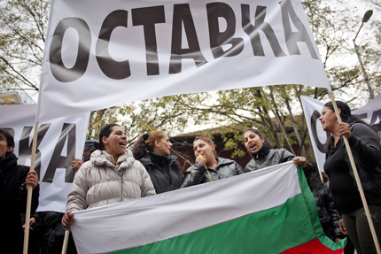 Животновъдите спират протестите, чакат обещаните пари