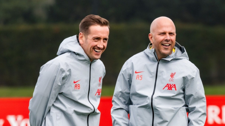 Ливърпул гони треньор