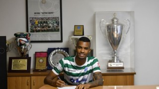 Черно море официално се обвърза с тримата футболисти започнали с